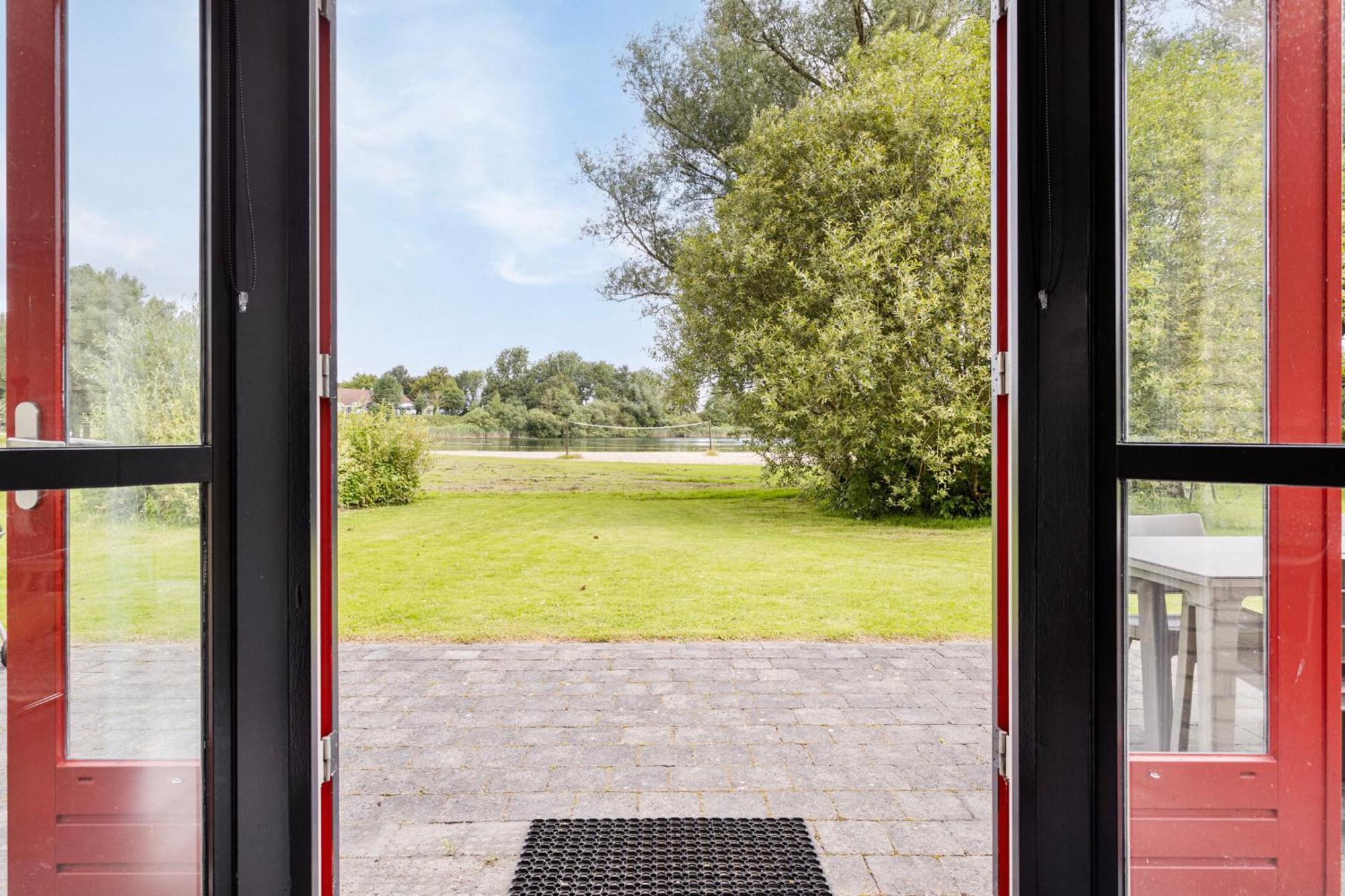 Vakantiehuis Aan Het Water -Incl Laadpaal- Ewijk Exteriör bild