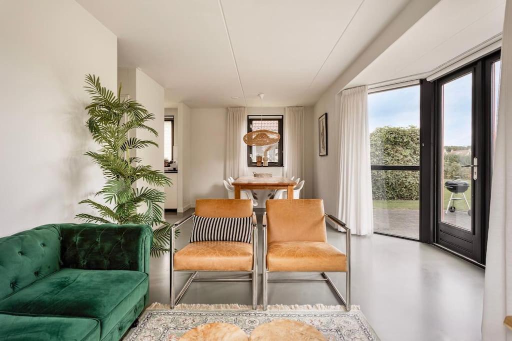 Vakantiehuis Aan Het Water -Incl Laadpaal- Ewijk Exteriör bild