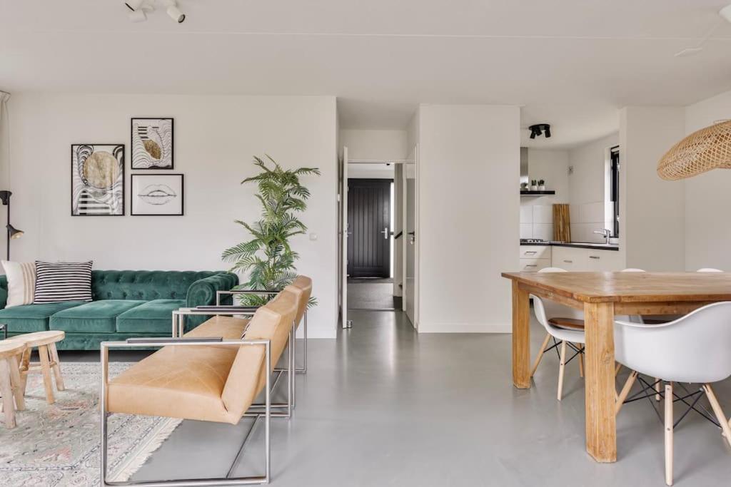 Vakantiehuis Aan Het Water -Incl Laadpaal- Ewijk Exteriör bild