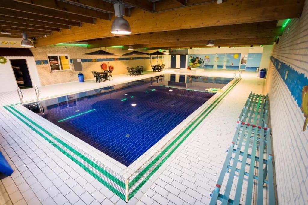 Vakantiehuis Aan Het Water -Incl Laadpaal- Ewijk Exteriör bild