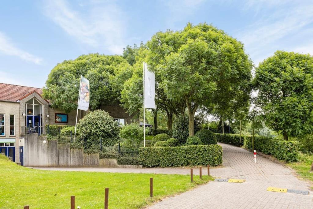 Vakantiehuis Aan Het Water -Incl Laadpaal- Ewijk Exteriör bild