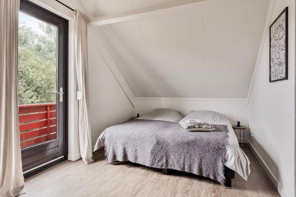 Vakantiehuis Aan Het Water -Incl Laadpaal- Ewijk Exteriör bild