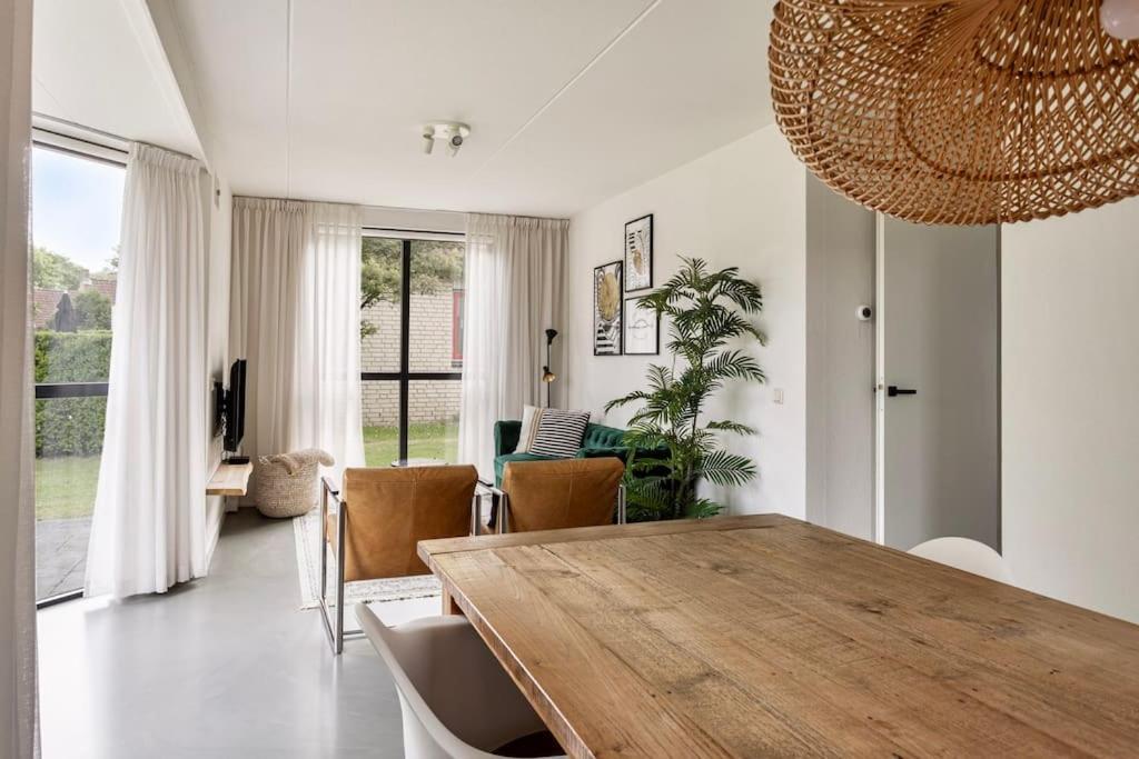 Vakantiehuis Aan Het Water -Incl Laadpaal- Ewijk Exteriör bild